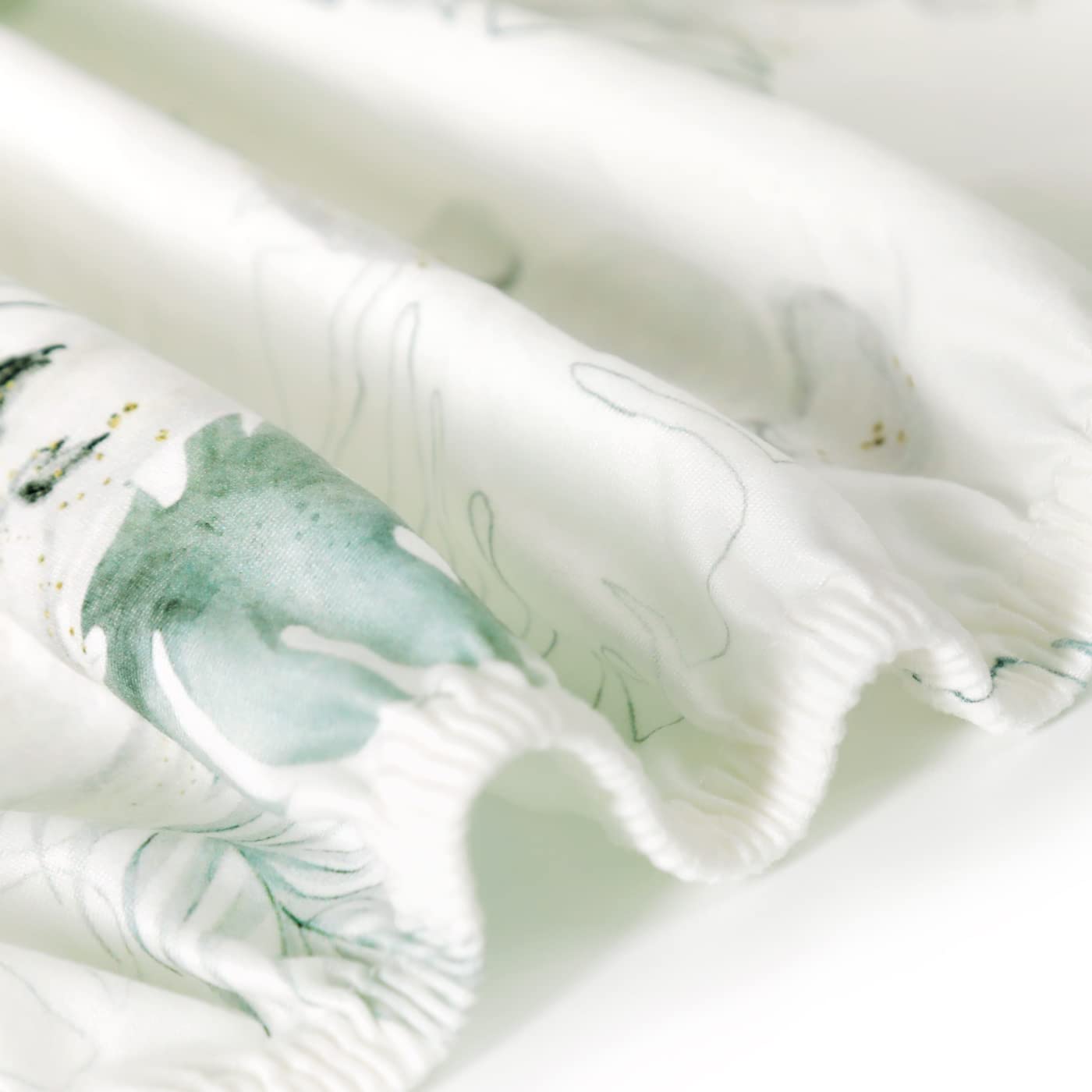 GRSSDER Stretch Ultra Soft Jersey Knit Changing Pad Cover Set 2 Pack, Change Table Pad Covers Fit 32"/34" x 16" Pads Safe and Snug, Stylish Watercolor Animals for Baby, Mint Green