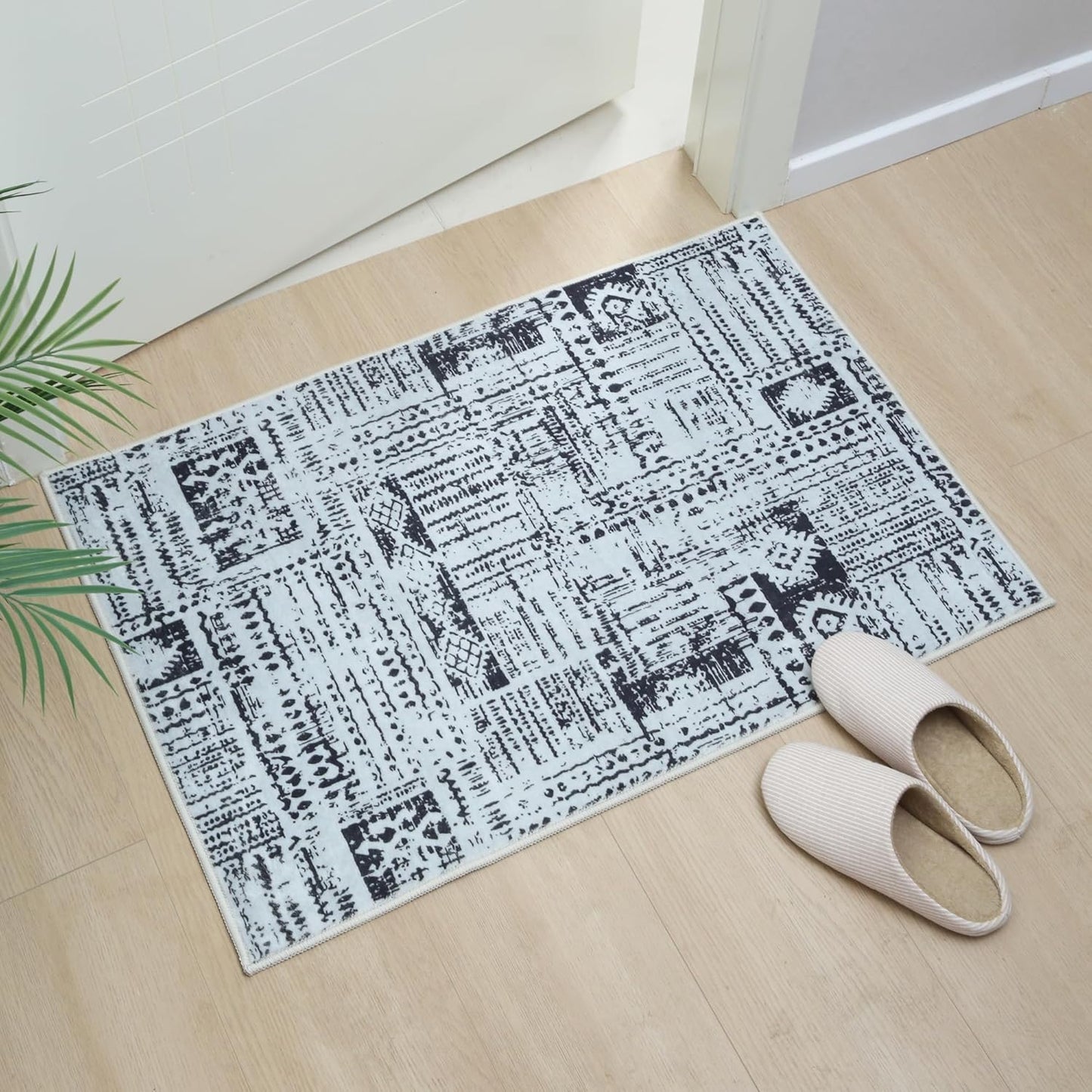 Door Mat Indoor Entrance 2x3 Rug Machine Washable Boho Moroccan Small Area Rug Non-Slip Low Pile Throw Rugs for Entryway, Kitchen, Front Door Indoor Entrance,Kids Room (Black and White)