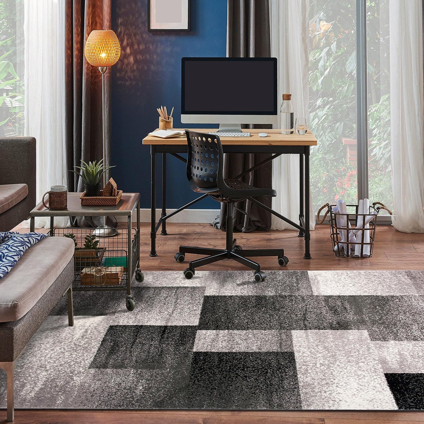 Rugshop Modern Distressed Boxes Area Rug 5' x 7' Gray
