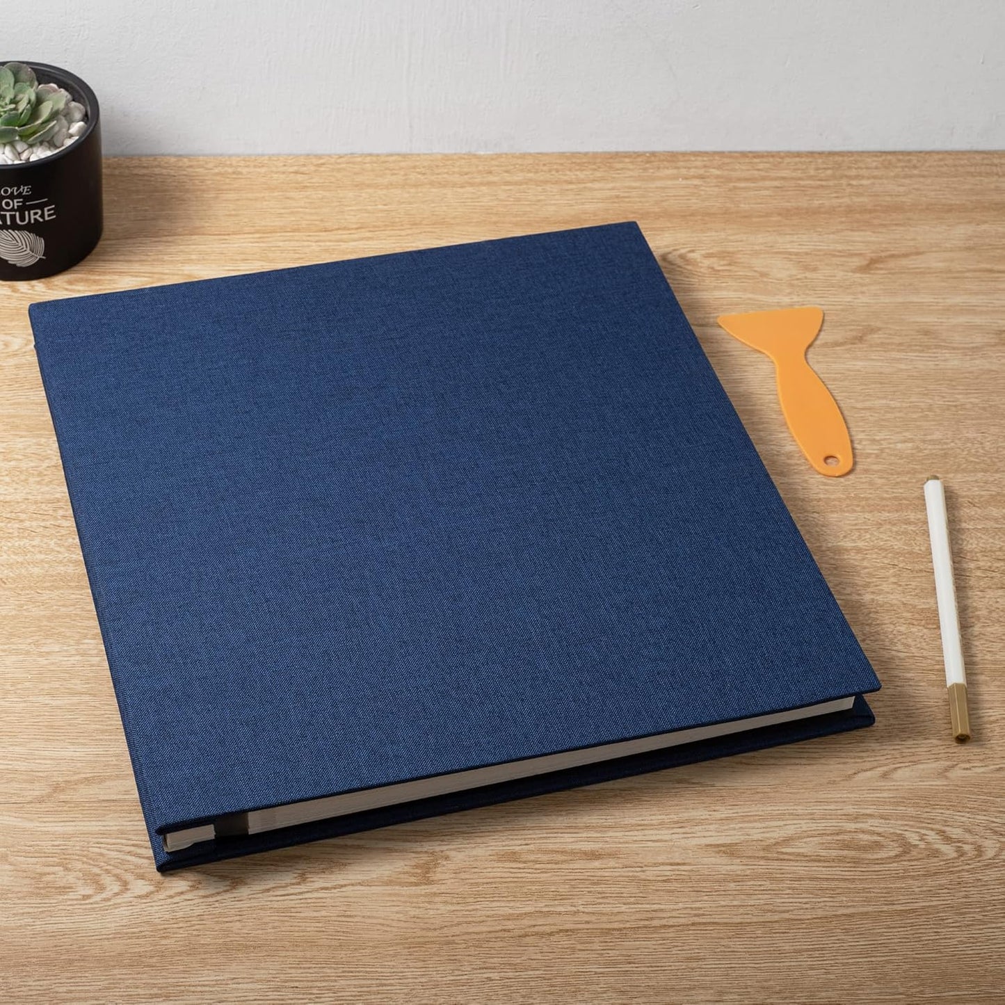 Large Photo Album Self Adhesive Scrapbook Album for 4×6 5×7 8×10 Pictures DIY Magnetic Linen Cover Album 60 Pages for Family Wedding Gifts with Metal Pen and Plastic Board