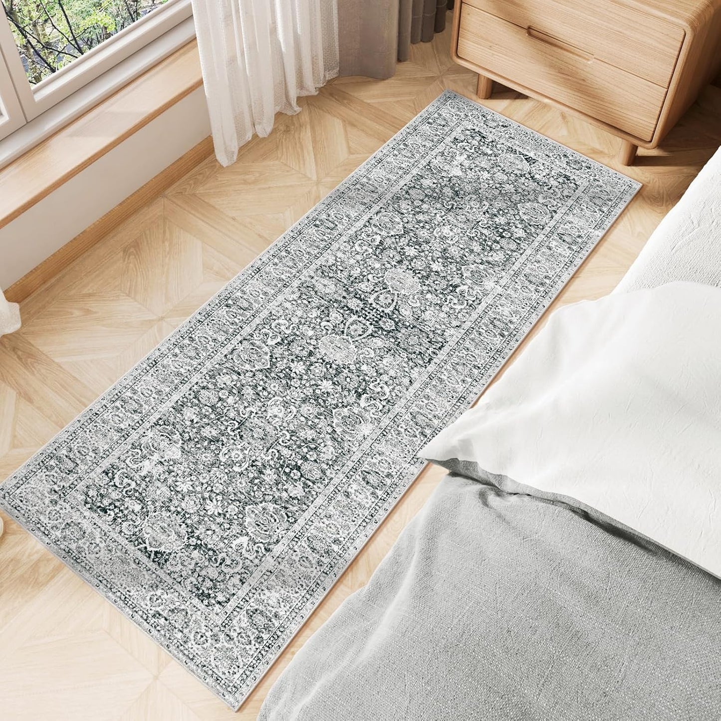 Deerly Rug Runner 2x6 Ft Washable Carpet Runner Runner Non-Slip Grey Runner Rugs with Rubber Backing Low-Pile Ultra-Soft Distressed Rug for Kitchen Bedroom(Grey)