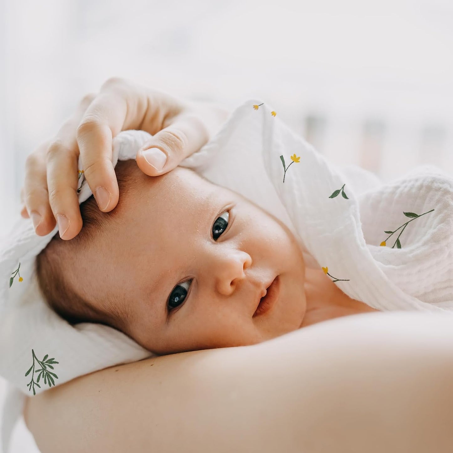 GLLQUEN BABY Muslin Swaddle Blankets for Girls Boy, 4-Pack Baby Blankets for Girl Boy, Newborn Receiving Blanket, Baby Swaddle Blanket Unisex, Baby Essentials, Registry & Gift, 40 x 38 inches