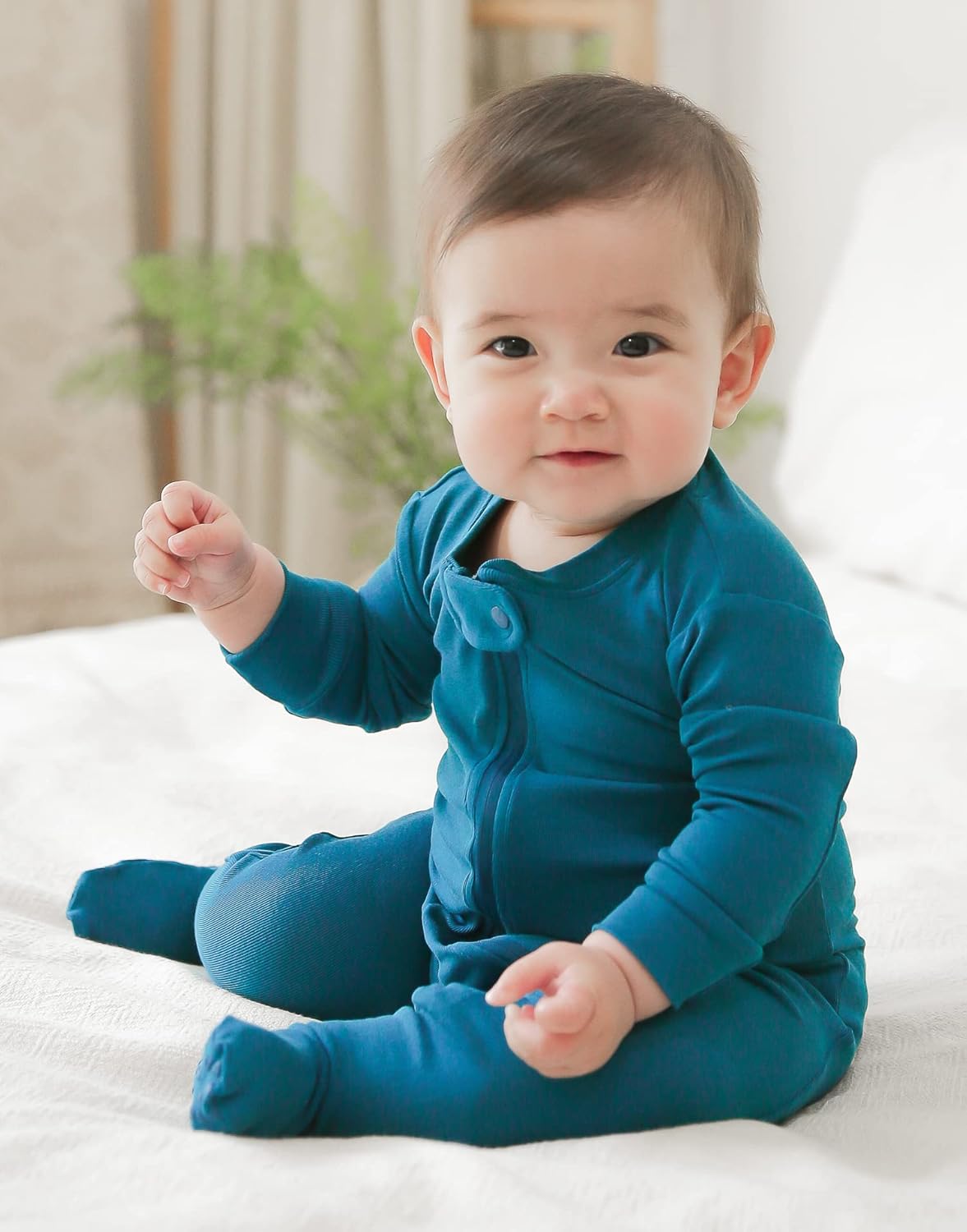 VAENAIT BABY Infant Toddler Boys Girls Footed One-Piece Sleep and Play Premium Modal Pajamas 1-2 Pieces