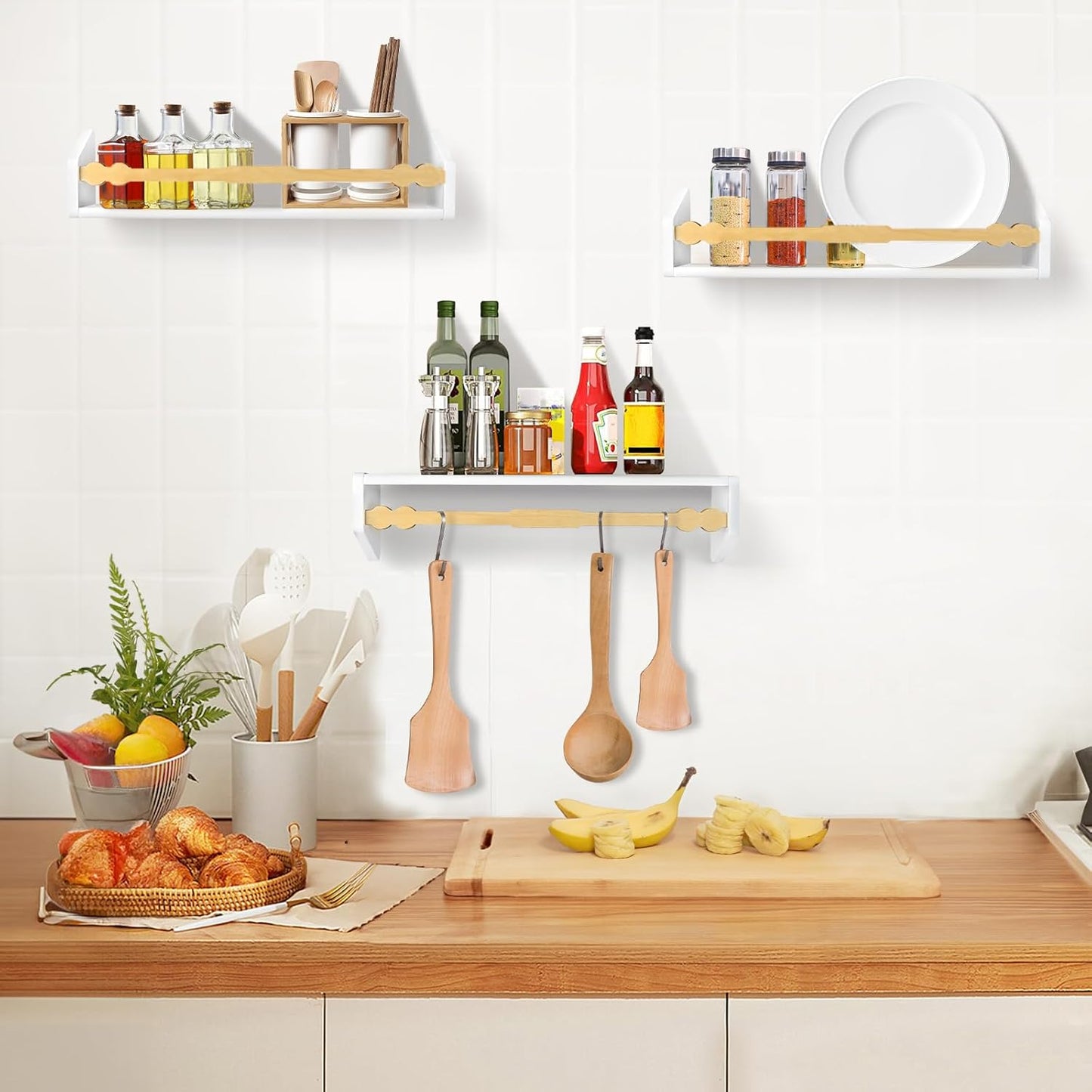 comfoyar Nursery Book Shelves Set of 3, 15.7 Inch Solid Pine Floating Shelves for Wall, Hanging Bookshelf for Kids Boys Girls Baby, Decoration for Bedroom Kitchen Bathroom Playroom, White and Natural