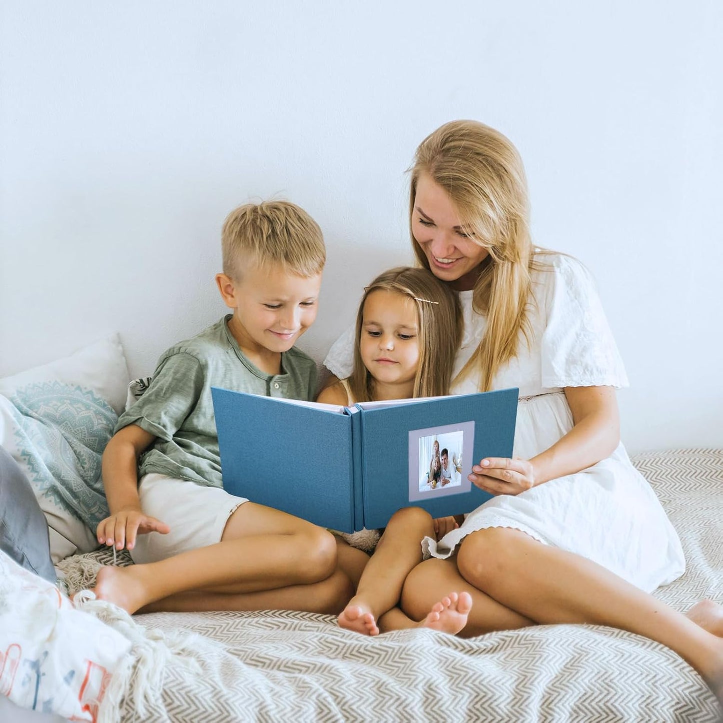 Photo Album Self Adhesive Pages Scrapbook Large Magnetic Photo Albums with Sticky Pages Scrapbooks for Wedding Baby for 4x6 5x7 8x10 Picture Photo Books 11x10.6 LightBlue 40 Pages