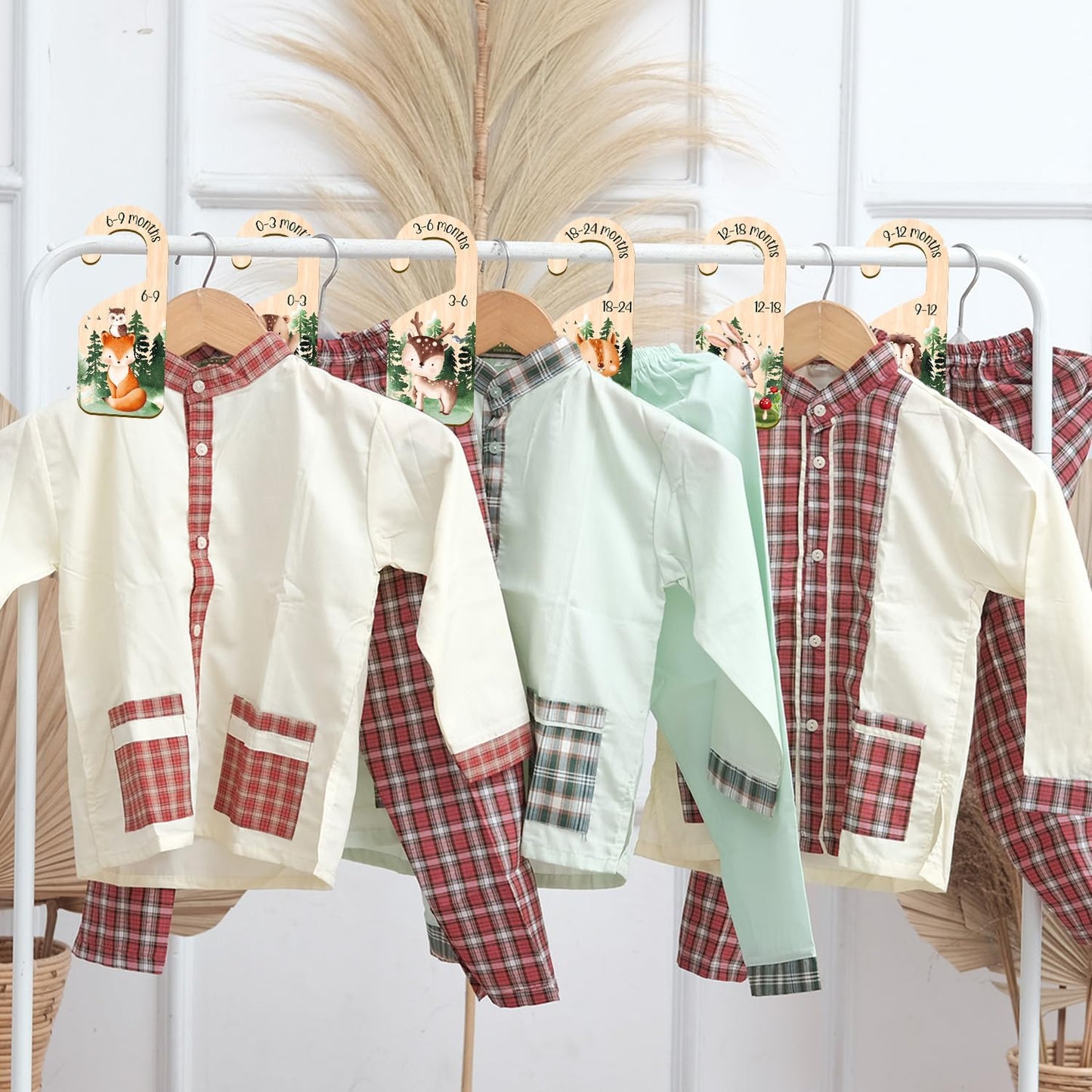 Animals Baby Closet Dividers, 7PCS Wooden Baby Clothes Dividers for Closet Organizers, Newborn to 24 Months Home Animals Theme Nursery Clothes Decor