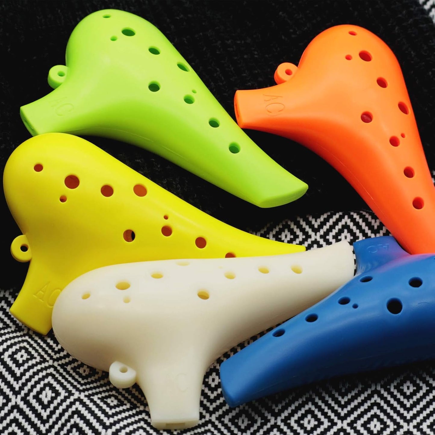 Aestivate Plastic Ocarina Instrument 12 Hole Ocarina Alto C 12-Hole Ocarina Instrument Easy Instrument (Yellow)