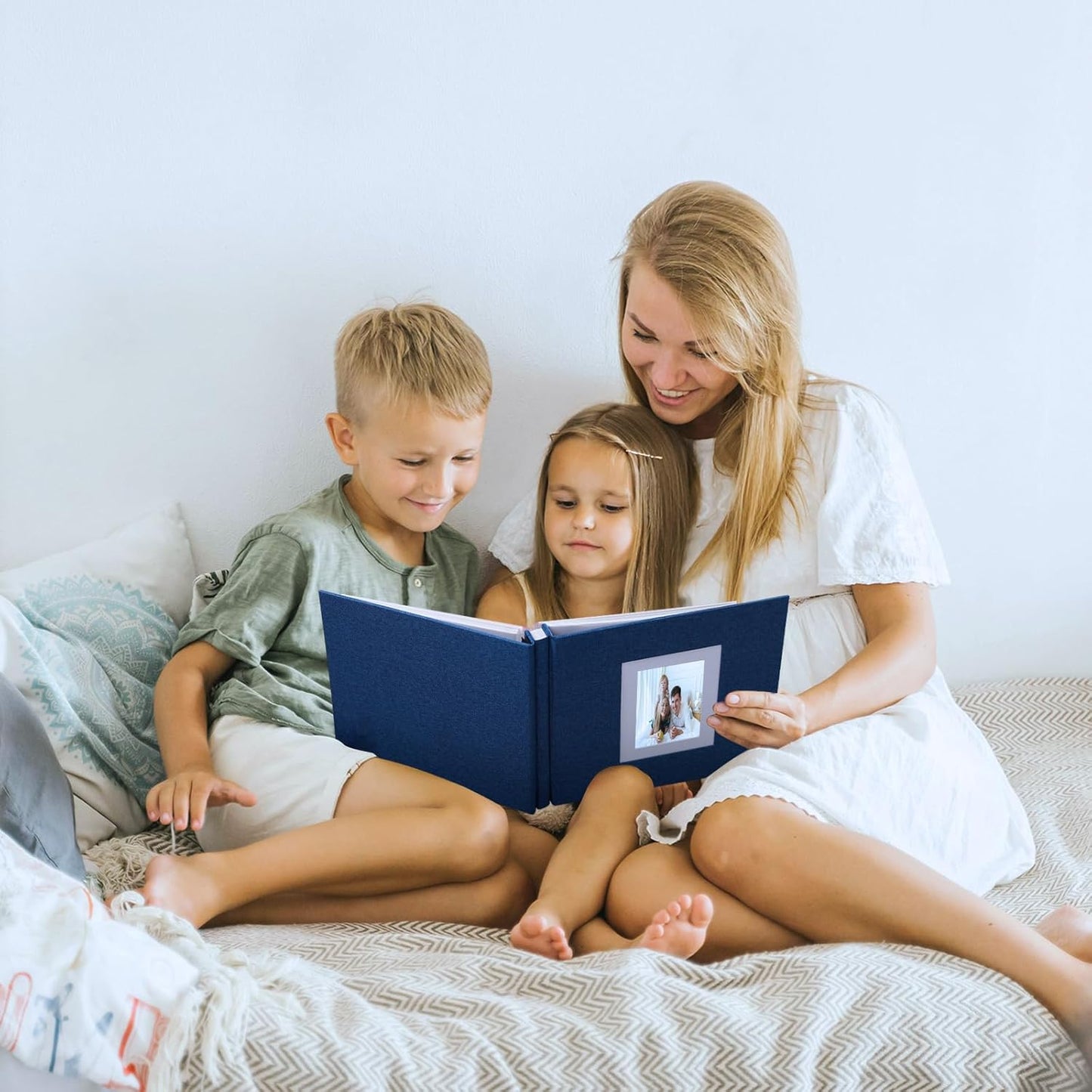 Photo Album Self Adhesive Pages Scrapbook Large Magnetic Photo Albums with Sticky Pages Scrapbooks for Wedding Baby for 4x6 5x7 8x10 Picture Photo Books 11x10.6 Blue 60 Pages