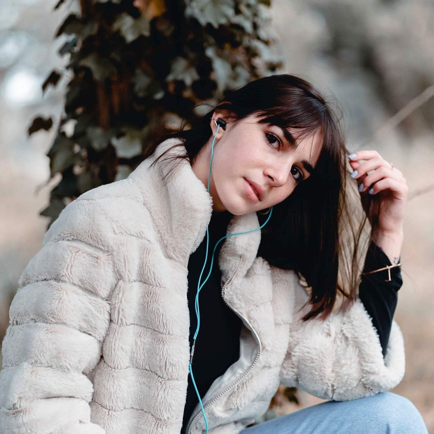 LUDOS Ultra USB C Headphones for iPhone 16 15 Pro Max Plus iPad Pro, 5 Years Warranty, Magnetic USB-C Earbuds for Samsung Galaxy S24 S23 Ultra S22 S21 FE S20 A55 A54 A53, USB Type C - Turquoise