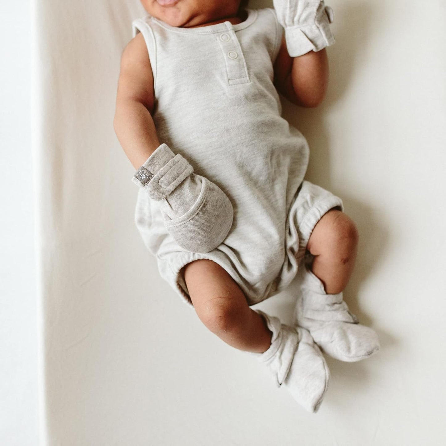 goumikids Viscose Made from Bamboo Cotton Anti-Scratch Soft Stay-On Mitts