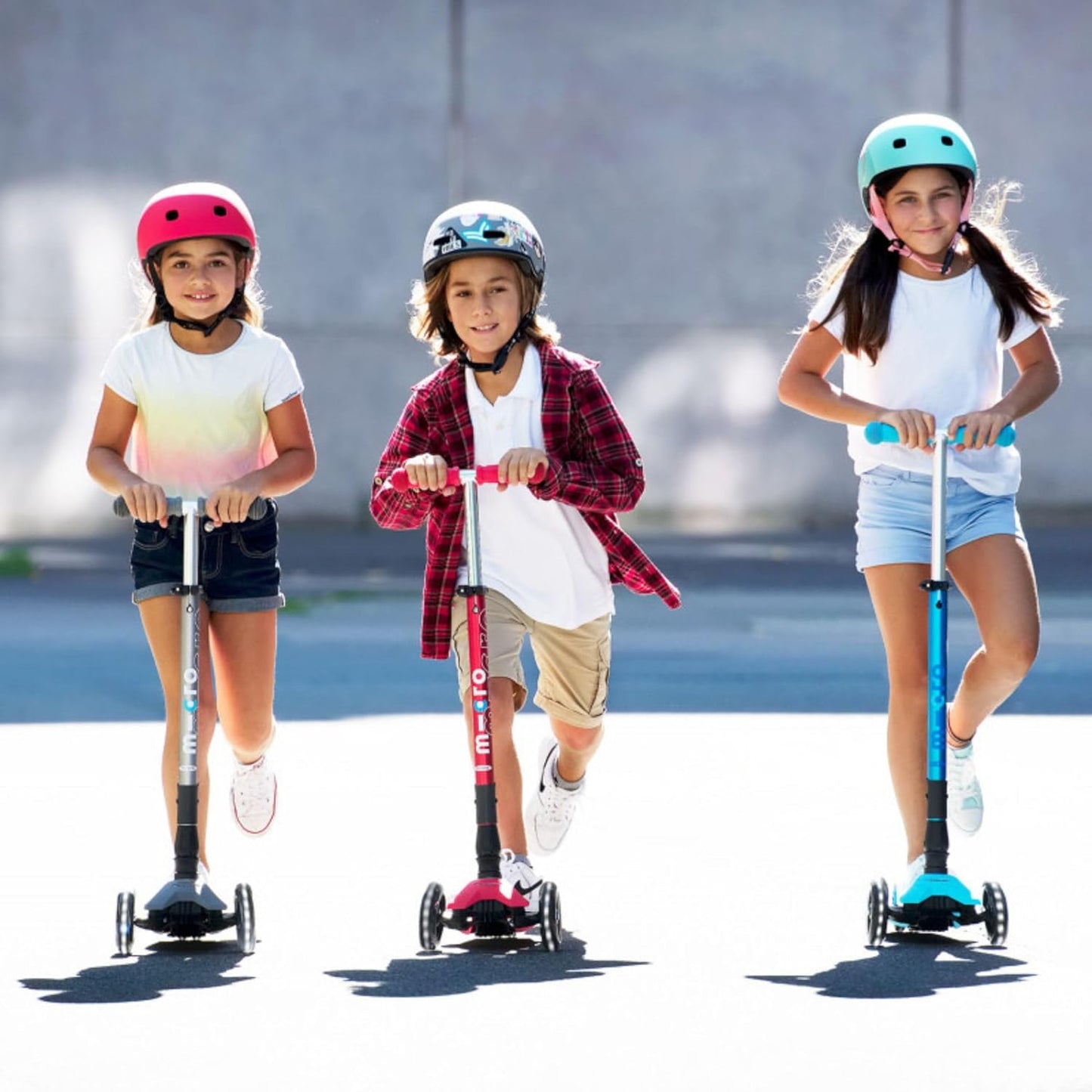 Micro Kickboard - Maxi Deluxe Foldable LED - Three Wheeled, Lean-to-Steer, Fold-to-Carry Swiss-Designed Micro Scooter for Kids with Motion-Activated Light-Up Wheels for Ages 5-12
