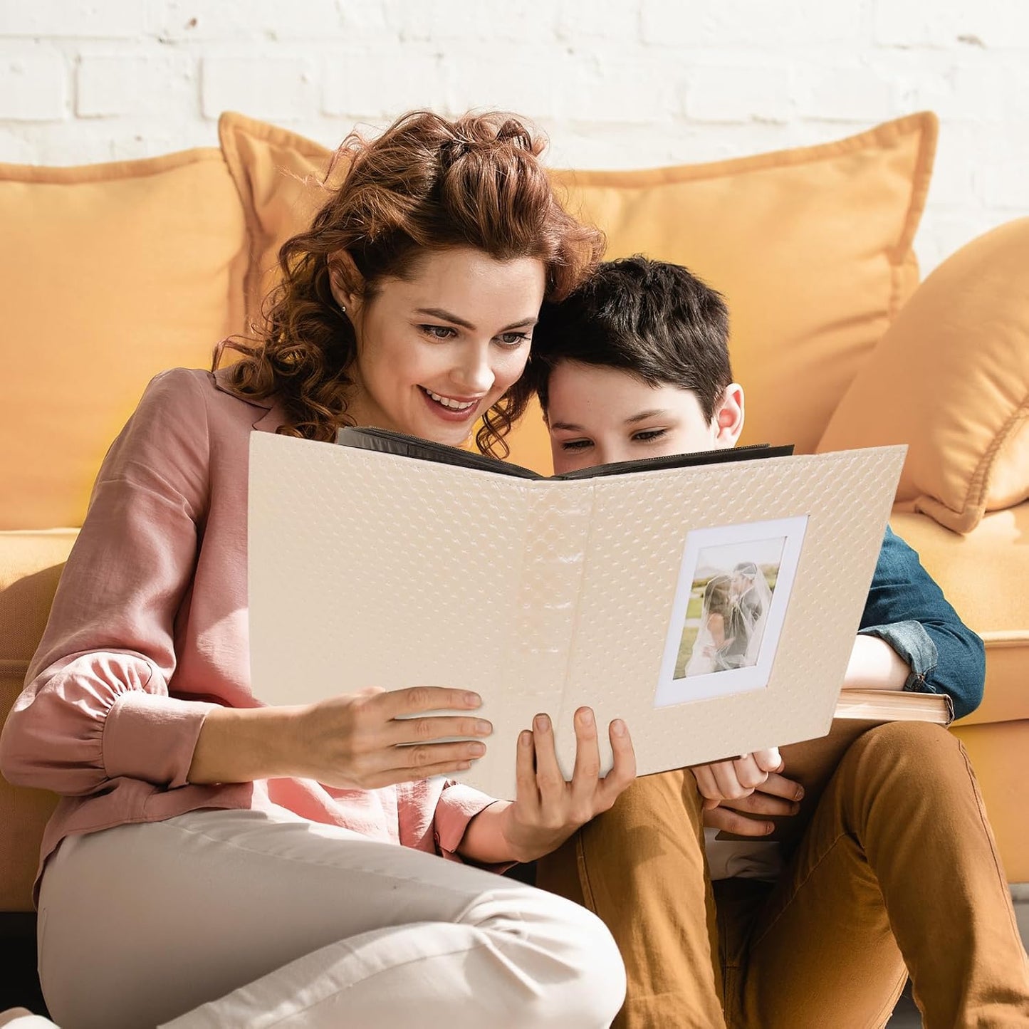 RECUTMS Photo Album 4x6 with 800 Pockets Leather Cover Large Photo Album Holds 800 Horizontal and Vertical Photos Slip-in Memory Photo Book for Family Baby Wedding Anniversary Travel(Pink)