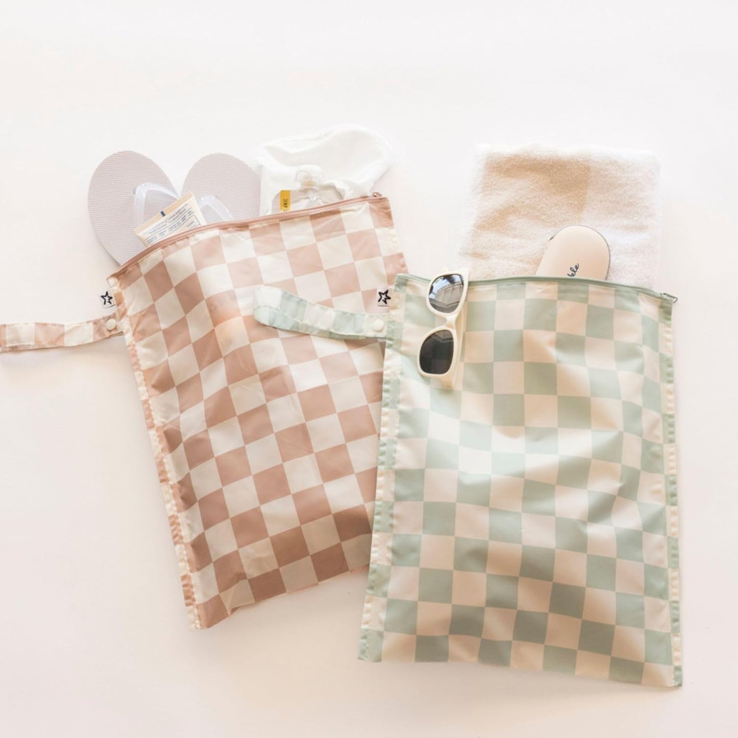 Tiny Twinkle Mess-Proof Waterproof Wet Dry Bag | 2-Pack Reusable Wet Bags for Swimsuits & Baby Clothes | Leakproof Wet Bag for Travel & Diaper Changes for Baby (Unisex Checkers)