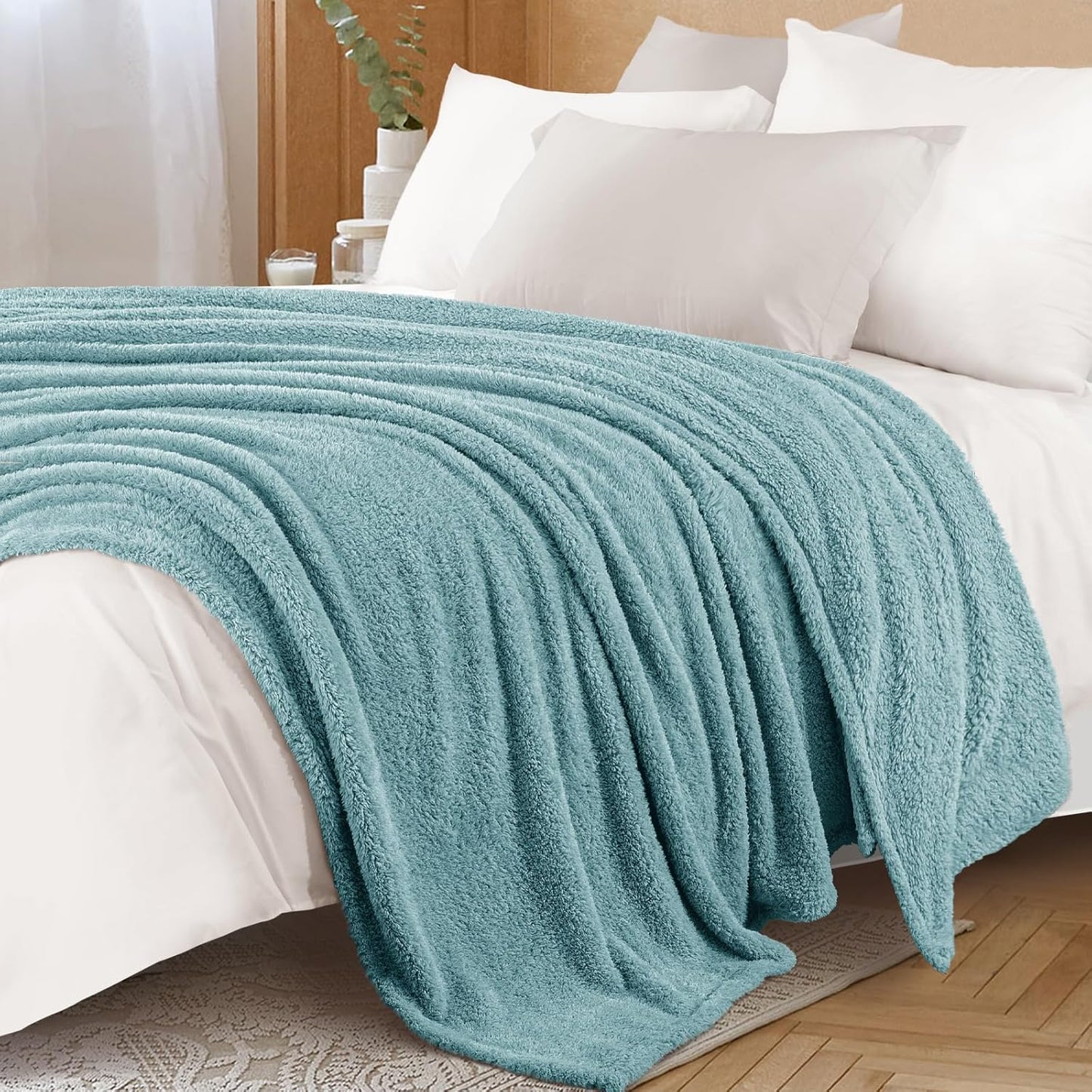 Exclusivo Mezcla Fleece Throw Blanket for Couch Sofa, Soft Warm and Fluffy Blankets for Women Men Girls Kids, Suitable for All Seasons, Slate Blue, 50x60 Inches