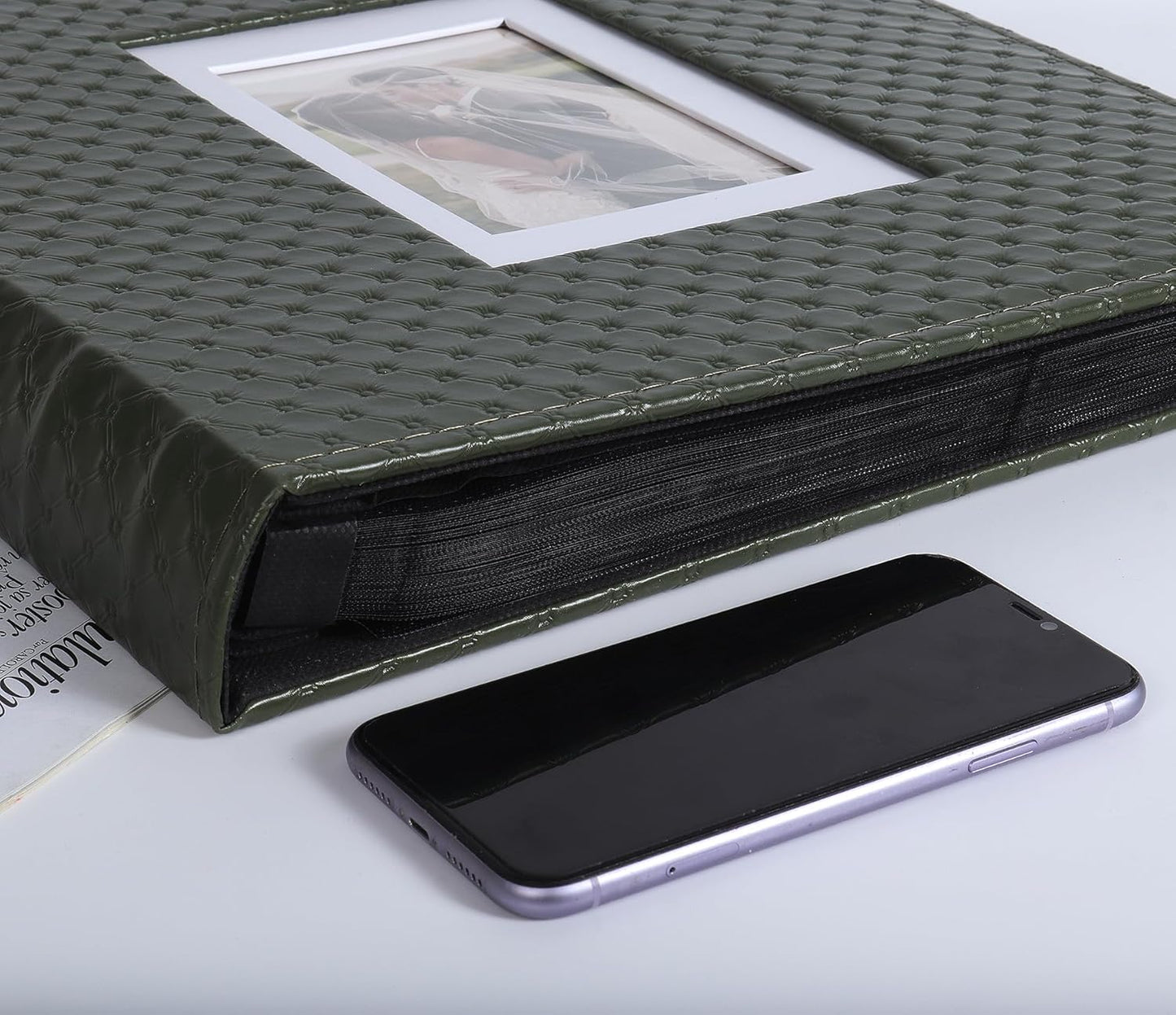 RECUTMS Photo Album 4x6 600 Photos Black Inner Page Button Grain Leather Large Capacity Pockets Pictures Album Birthday Christmas Wedding Anniversary (Dark Green)