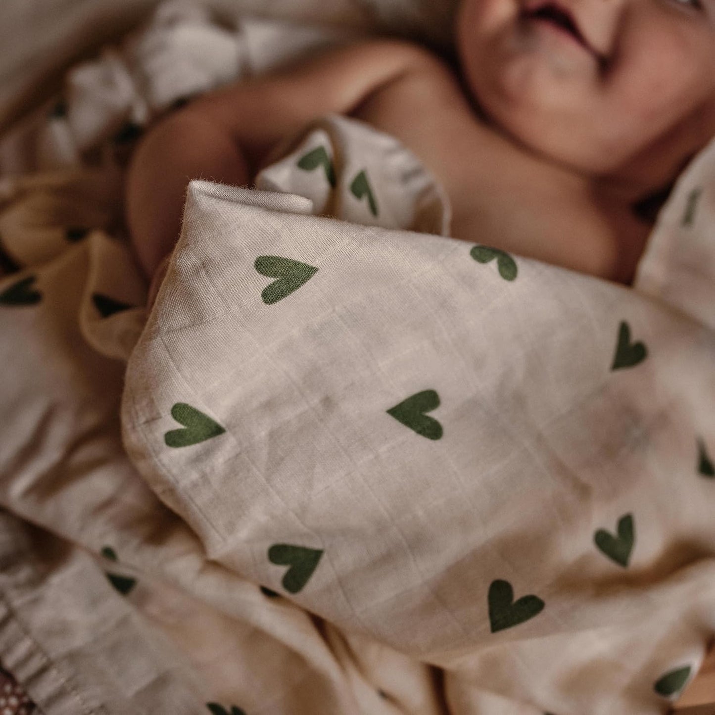Swaddle - 100% Organic Cotton - Muslin Swaddle Blankets for Newborn, 47" x 47" (Green Hearts)