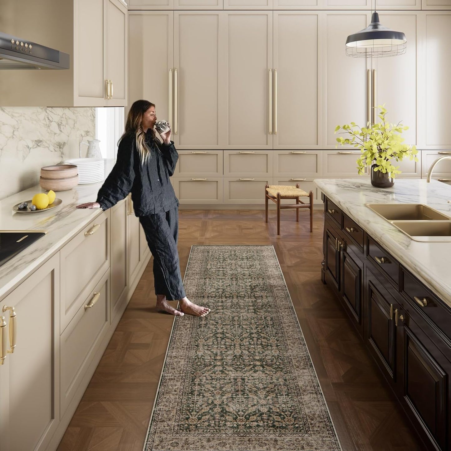 Machine Washable Hallway Runner Rugs: 2'6"x8' Kitchen Rug Stain Resistant Non Slip Low Pile Soft Carpet Runners for Hallways Indoor Entryway Kitchen Laundry Room Bedroom Bathroom Farmhouse