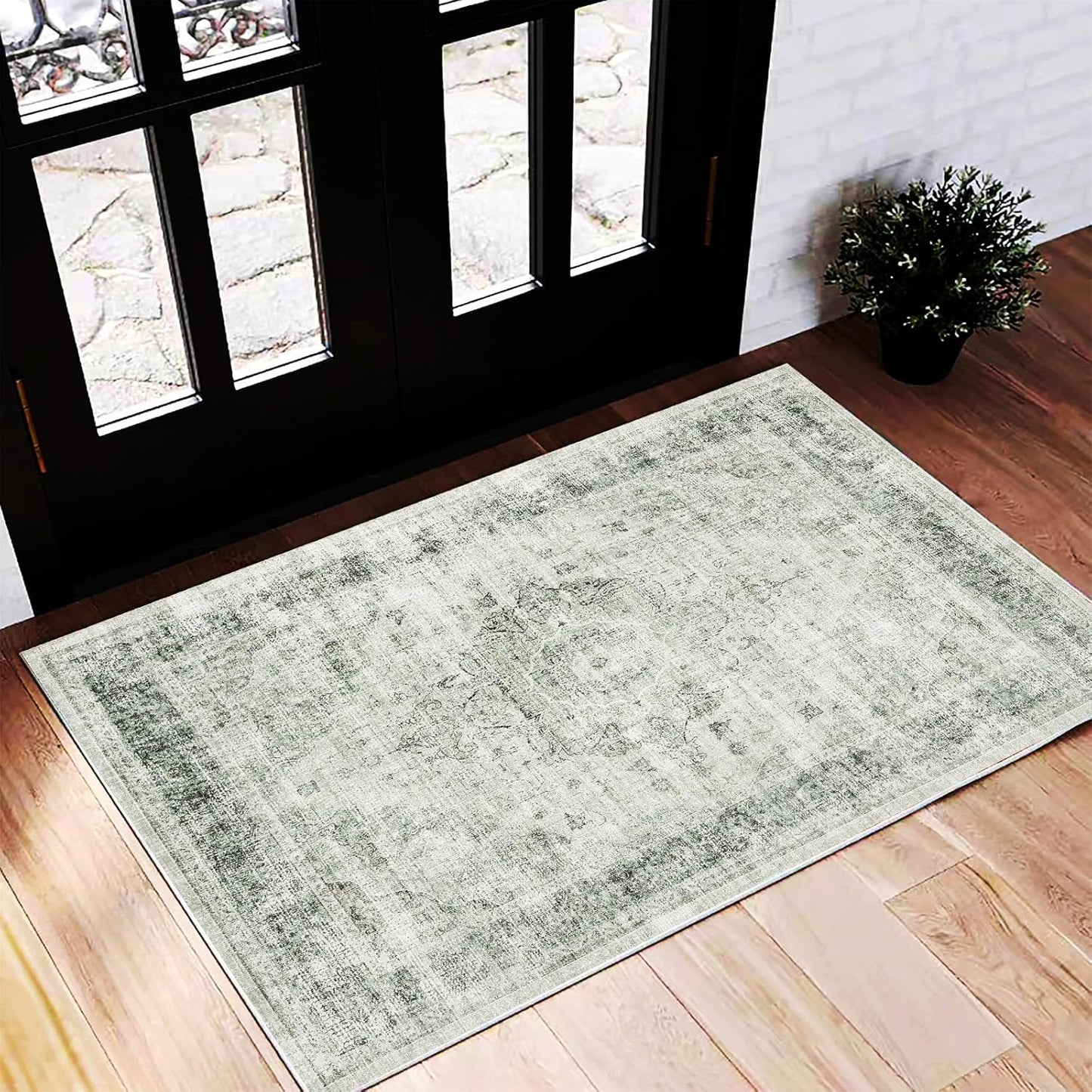 Washable Area Rug 2'x3' Floral Green Door Mat Vintage Distressed Doormat Indoor Entrance Traditional Thin Rug Floral Print Non Slip Carpet for Kitchen Bathroom Bedroom Living Room