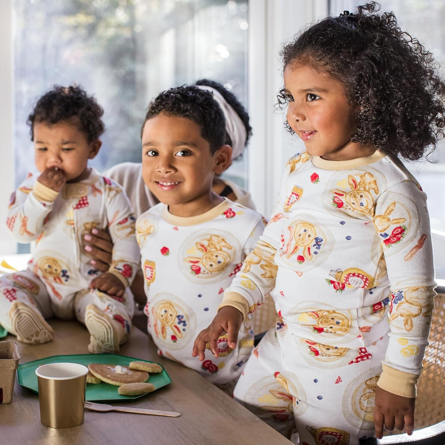 Burt's Bees Baby Boys' 2-Piece Long Sleeve Tee and Pants Organic Cotton Pajama Set