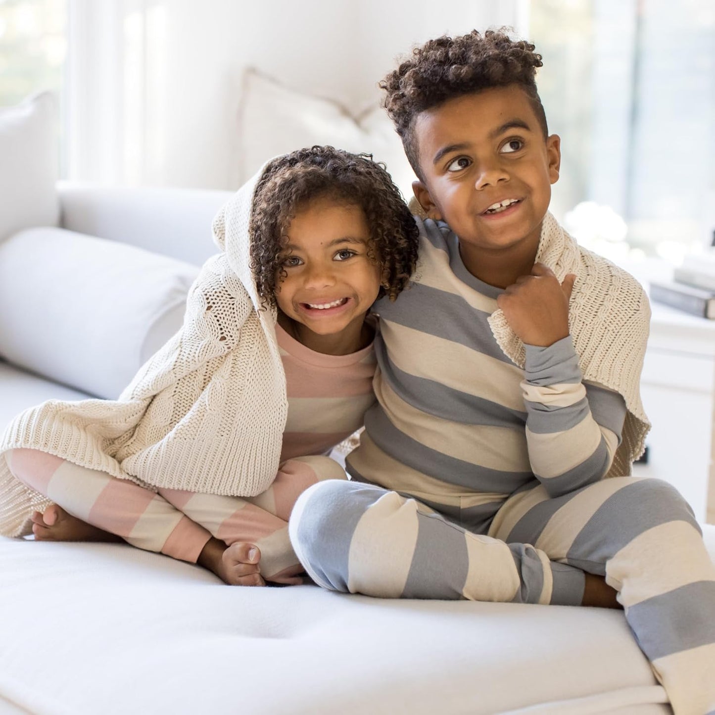 Burt's Bees Baby Boys' 2-Piece Long Sleeve Tee and Pants Organic Cotton Pajama Set