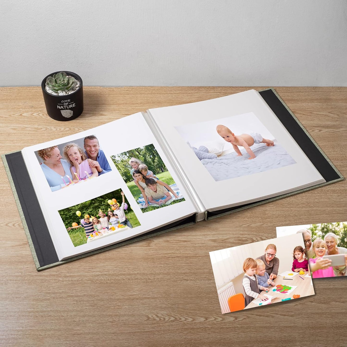 Large Photo Album Self Adhesive Scrapbook Album for 4×6 5×7 8×10 Pictures DIY Magnetic Linen Cover Album 40 Pages for Family Wedding Gifts with Metal Pen and Plastic Board