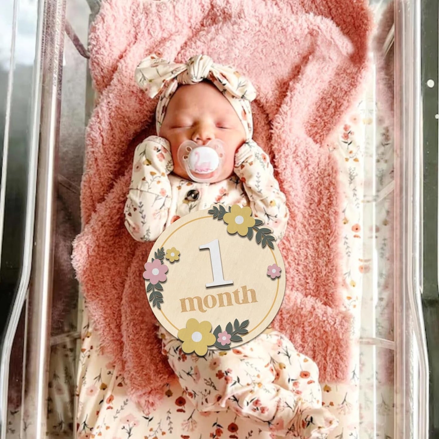 Baby Monthly Milestone Cards - Wooden Monthly Milestone Discs - Newborn Photography Props to Document Your Baby´s Growth - Baby Announcement Sign (B07)