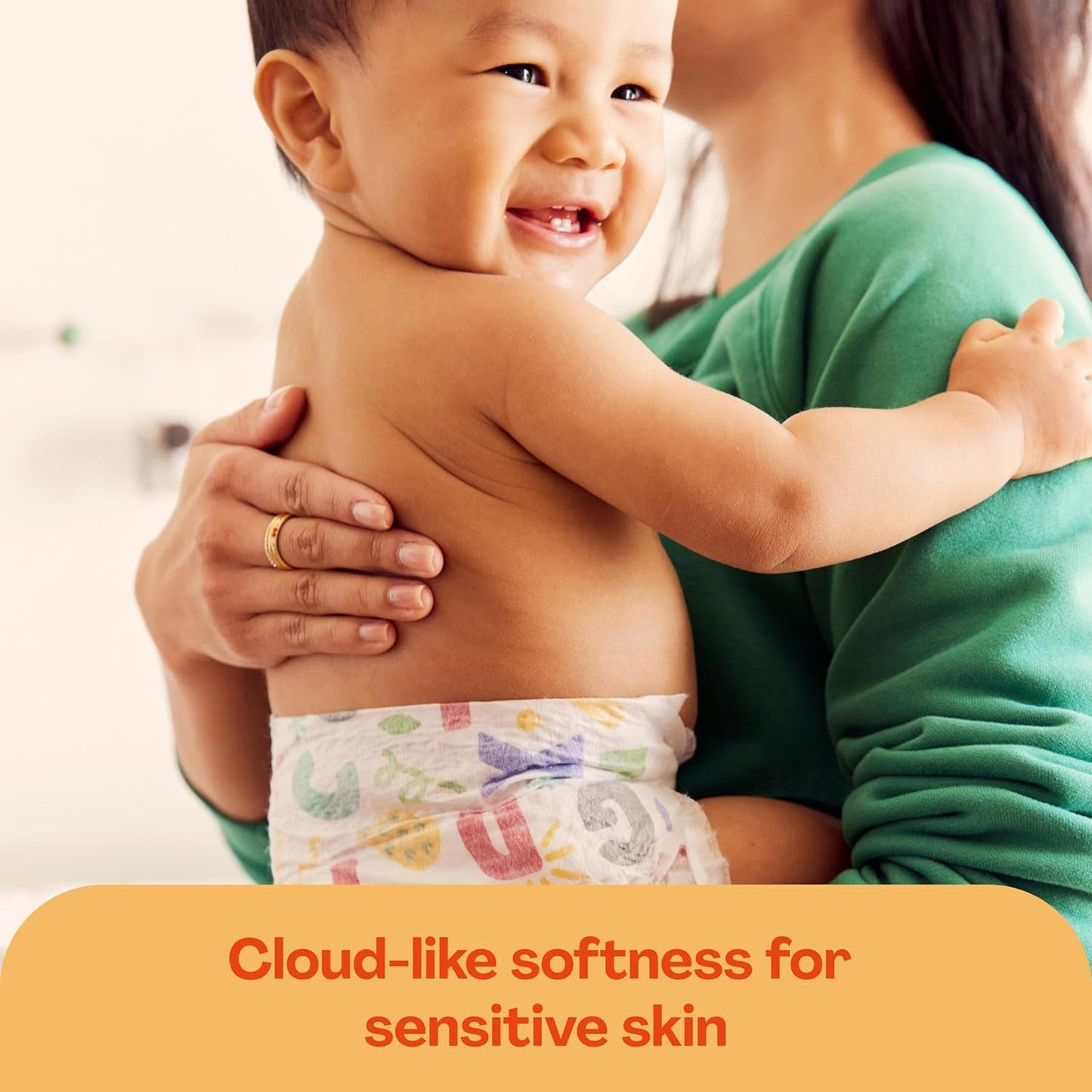 Hello Bello Premium Diapers Size 4 (22-37 lbs) Busy Bees Designs, 21ct Jumbo Pack