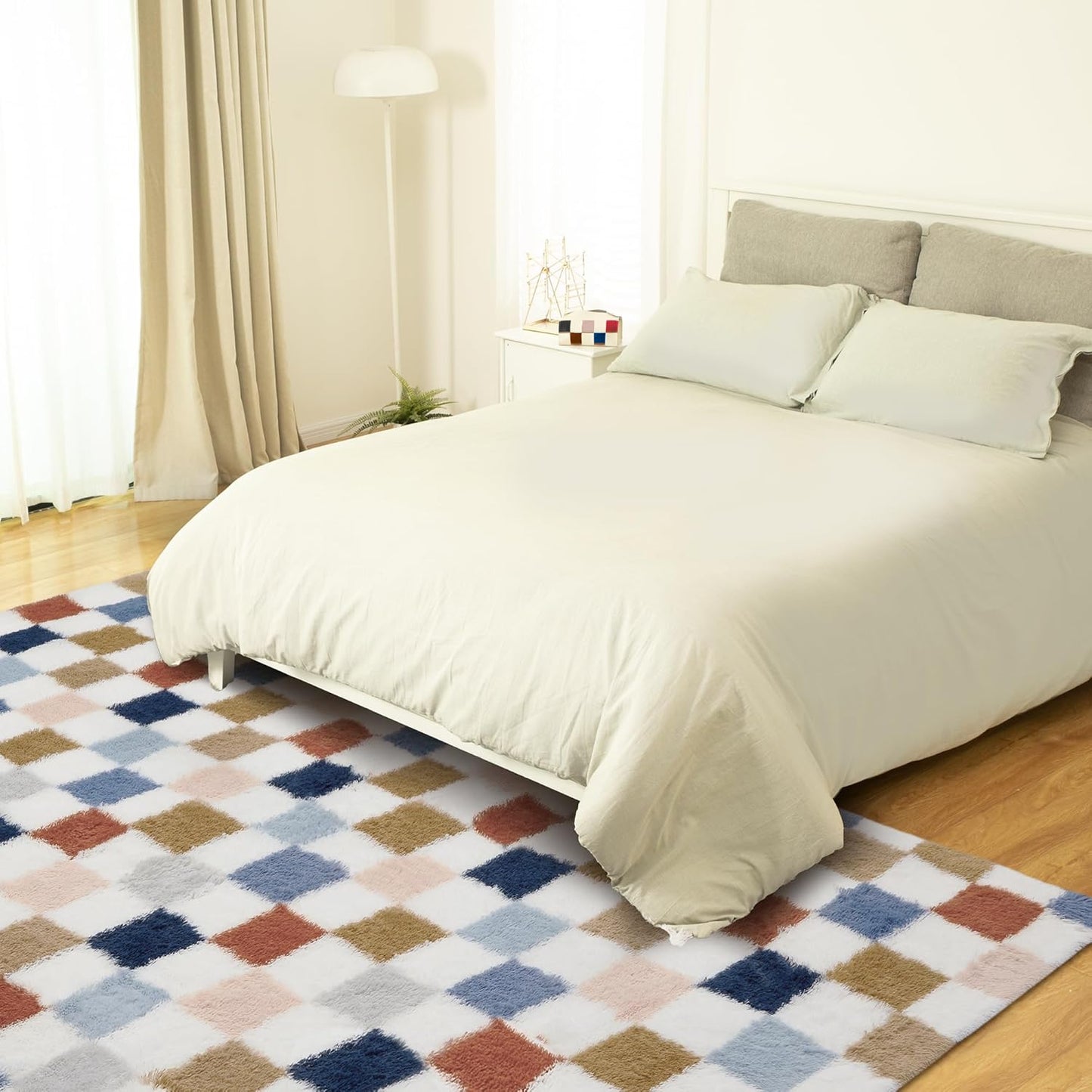 Super Soft Rug for Bedroom, 3x5 Ft Rainbow Area Rug Classic Checkered Shaggy Rug Anti-Skid High Pile Soft Fluffy Fuzzy Carpet for Living Room Bedroom Kids Room Nursery, Dorm Home Decor