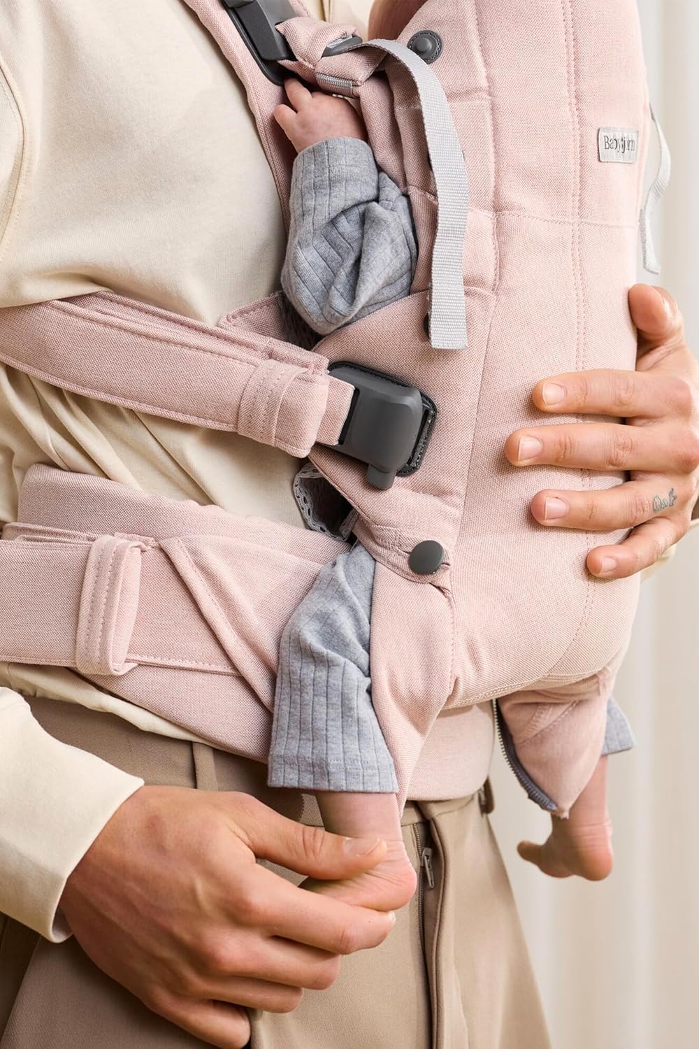 BabyBjörn Baby Carrier Harmony, Light Pink, Woven Mélange | 3-in-1 Ergonomic Baby Carrier; Newborn, Facing-in, Outward-Facing, and Back Carrying Positions Supported (7-40 lbs), Newborn to Toddler