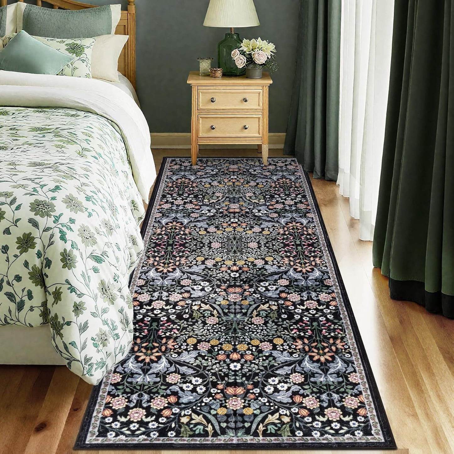 Runner Rug for Entryway: 2x10 Kitchen Rugs Non Slip Washable Ultra Soft Floral Carpet Indoor Stain Resistant Carpets for Hallway Bedroom Kitchen Laundry Bathroom Dorm Dark Black