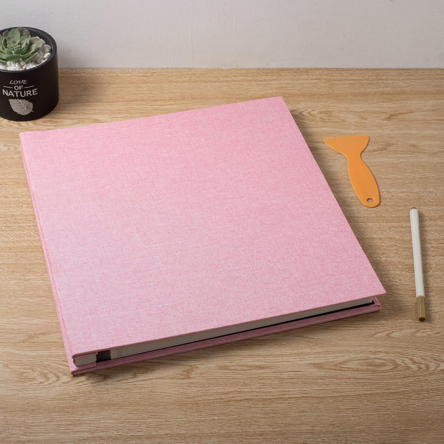 Large Photo Album Self Adhesive Scrapbook Album for 4×6 8×10 Pictures DIY Magnetic Linen Cover Album 40 Pages for Family Wedding Gifts with Metal Pen and Plastic Board