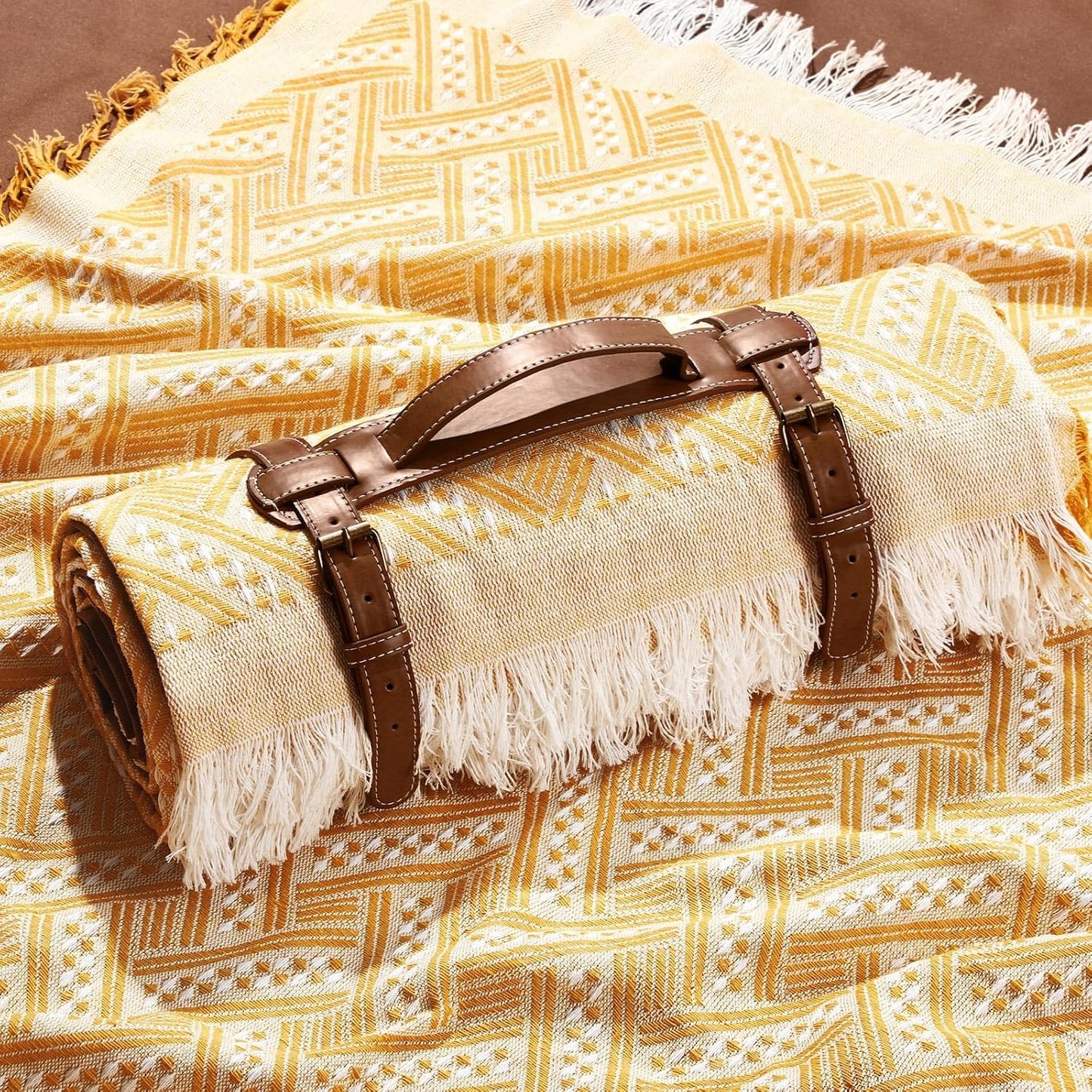 Waterproof Picnic Blankets Outdoor Blanket Foldable 2 in 1 Double Layer Sandproof Beach Mat with Carry Strap for Camping Lawn Park Beach Grass (Yellow White)